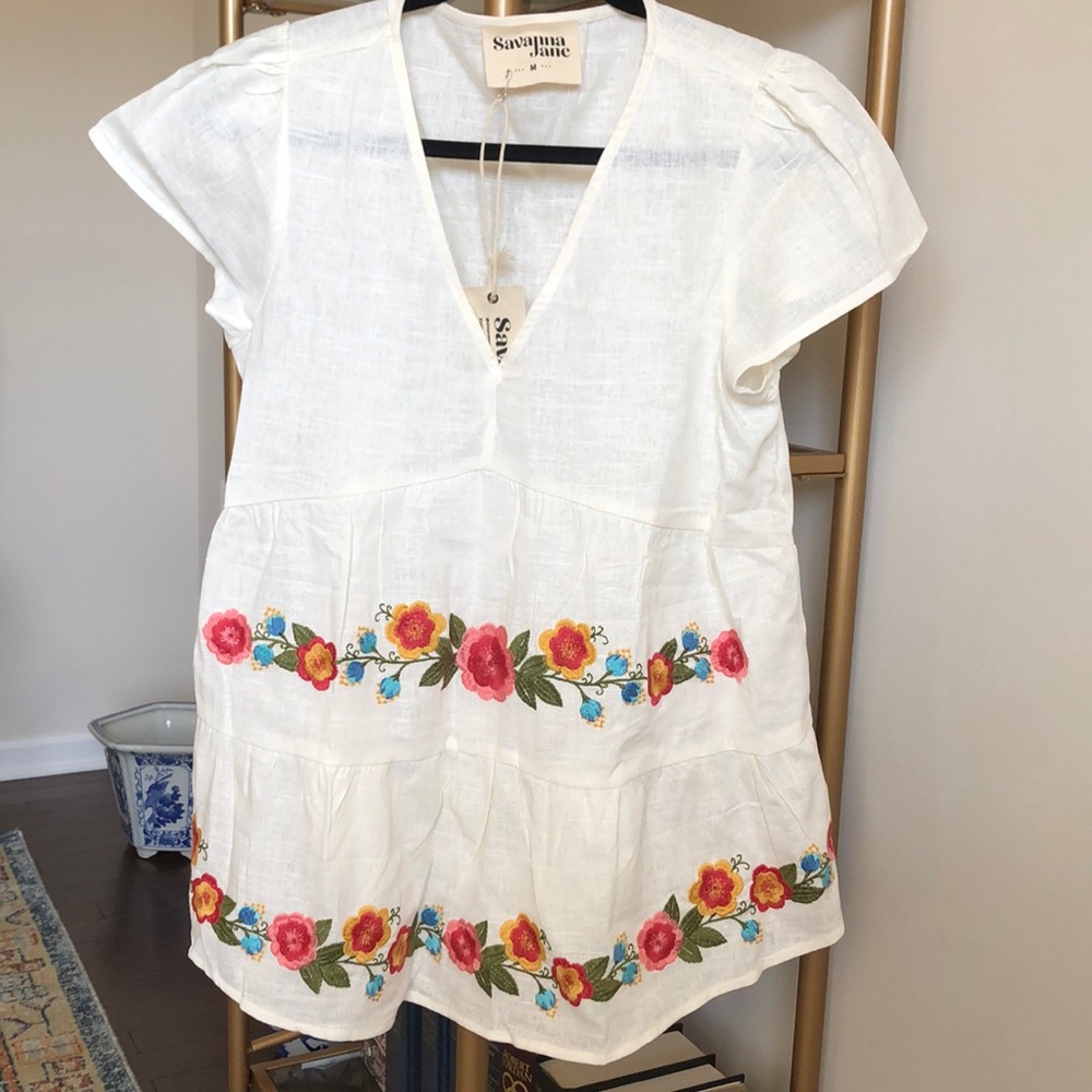 NWT Savanna Jane linen top